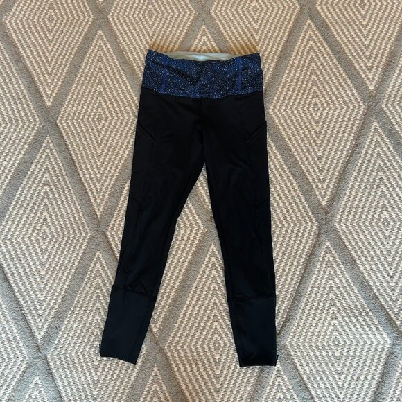 Black Lululemon Leggings Size 4 - Picture 4 of 5